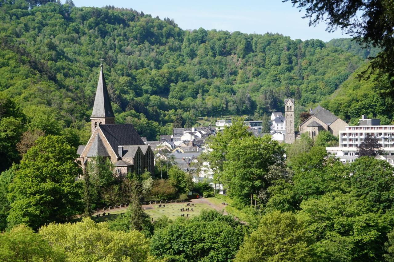 Ferienwohnungen Schenk Schmitz Bad Bertrich Eksteriør billede